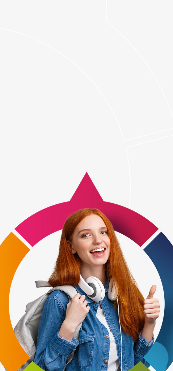 Viajante corporativa sorridente com mochila dentro da bússola colorida da Lá Vou Eu